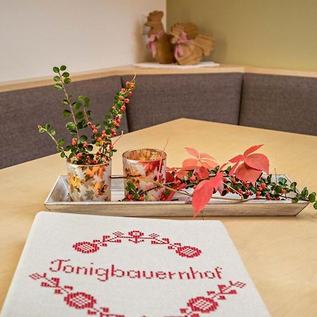 Tonigbauernhof Blumenwiese Schenna Bagian luar foto