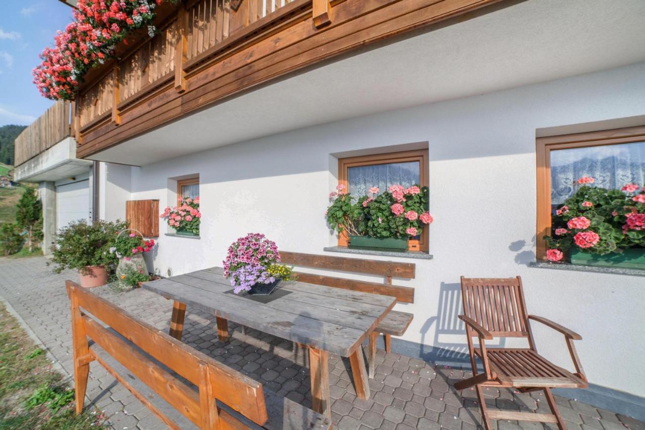 Tonigbauernhof Blumenwiese Schenna Bagian luar foto